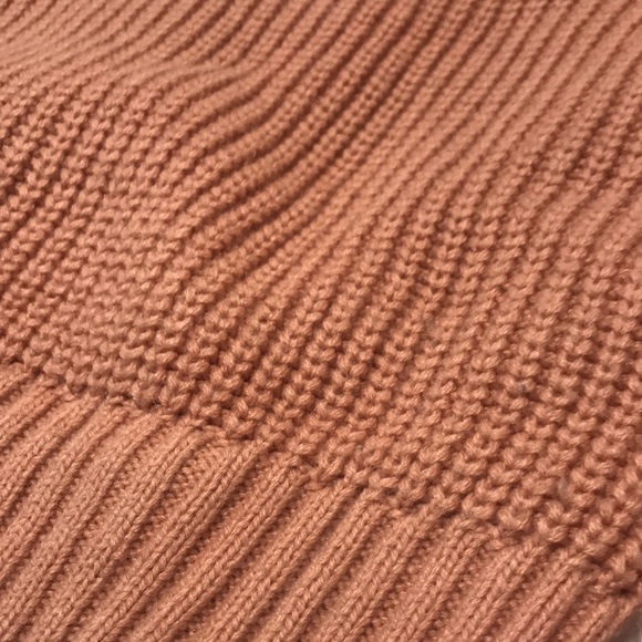Forever 21 blush pink crop sweater - Picture 3 of 6